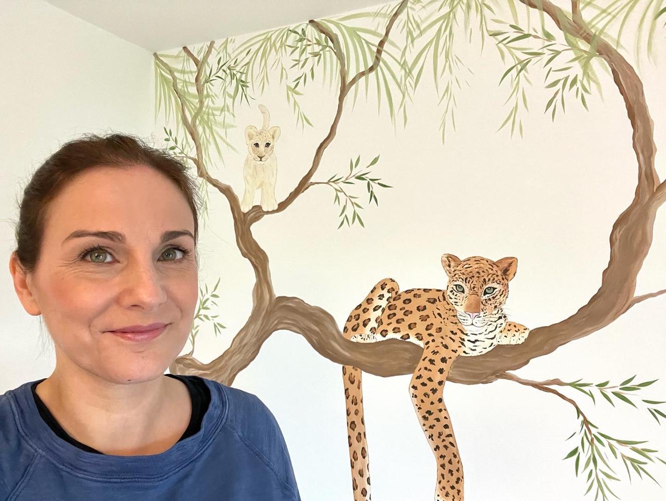 Ultimate Guide to Hiring a Mural Artist in the UK